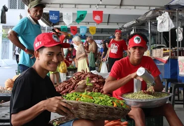 MST inicia 25ª Feira da Reforma Agrária em Maceió