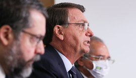 Bolsonaro afirma que é favorável à importação privada de vacinas