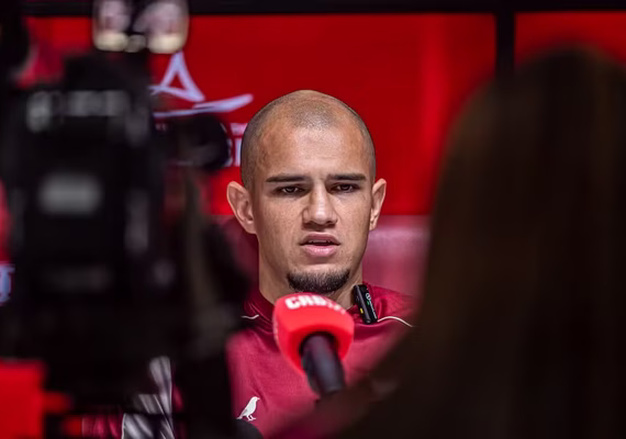 Lesão de Crystopher agrava crise do CRB, que soma dez jogos sem vitória