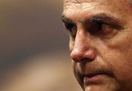 Deputados pedem ao Ministério Público investigação contra Bolsonaro