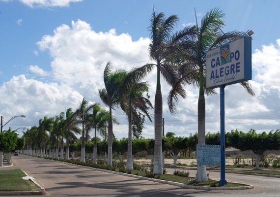 No Dia dos professores, Campo Alegre anuncia pagamento do 13º e 14º salários
