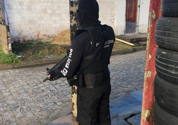 Dia 'D': Polícia Civil de Alagoas prende cinco pessoas em Operação Acalento