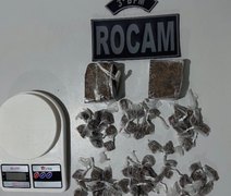 PM apreende drogas e recupera dinheiro com menores em Arapiraca