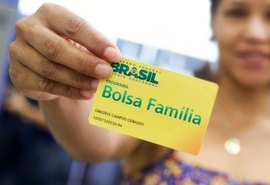 Caixa começa a pagar Bolsa Família de março