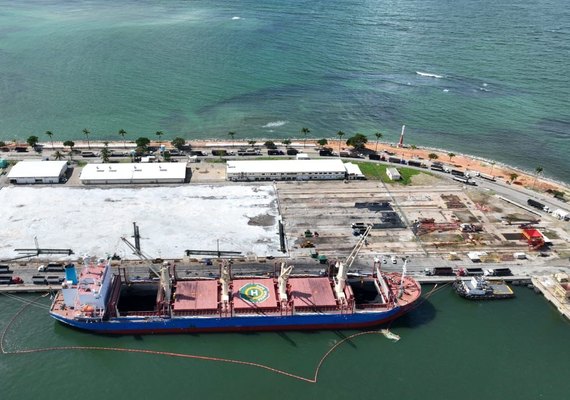 Intermarítima nega contaminação no mar e diz que operações seguem normas ambientais