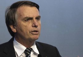 Justiça manda retirar outdoors de Bolsonaro