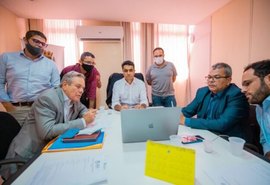 Irmão de Davi Maia coordena programa de obras em Maceió