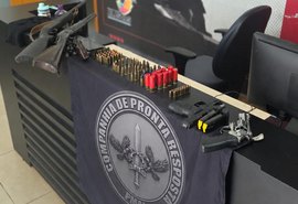 Polícia apreende arsenal de armas em fazenda no interior de Alagoas