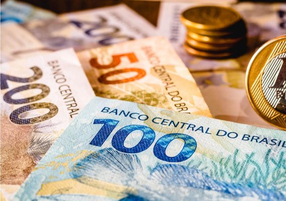 Servidores recebem orientação sobre pagamento de abono salarial; confira calendário