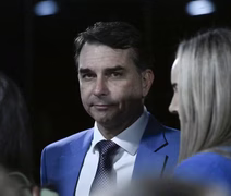 Quaest: Flávio Bolsonaro perde apoio entre jovens, mulheres e evangélicos