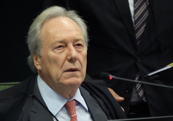 Lewandowski libera acesso de Renan Calheiros a mensagens de Moro