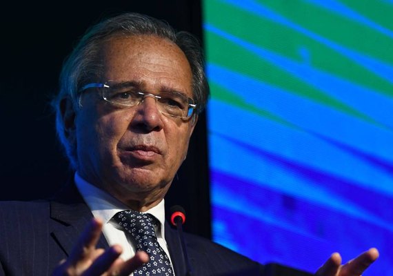 Após pedido de demissão de Guedes economia 'grita' e instabilidade no ministério é desenvolvida