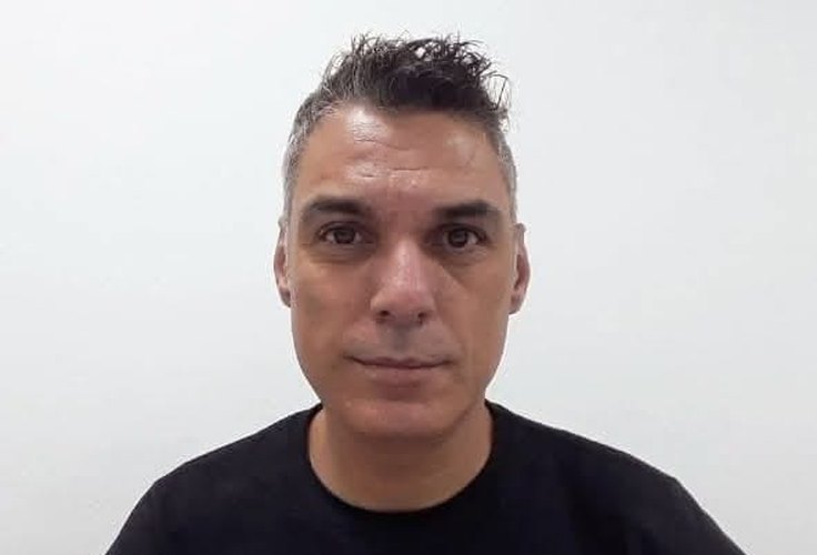 Da Quadra ao Microfone: Gilberto Santos, a Voz que Narra e Constrói o Futsal Brasileiro