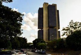 Mercado financeiro reduz projeção da inflação de 6,61% para 6,4%