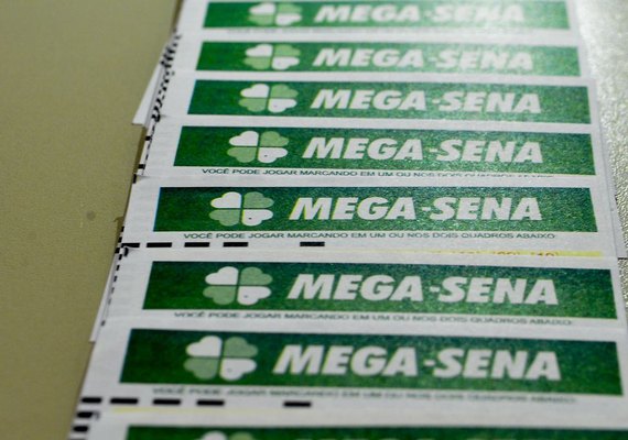 Ninguém acerta as seis dezenas da Mega e prêmio vai para R$ 40 milhões