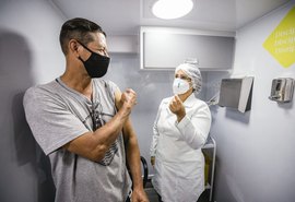 Ônibus da vacina estará no Mercado da Produção nesta sexta (02)