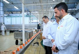 Paulo Dantas visita Sococo e ressalta importância da empresa para a economia alagoana