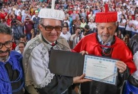 Ex-presidente Lula é doutor de novo em Alagoas