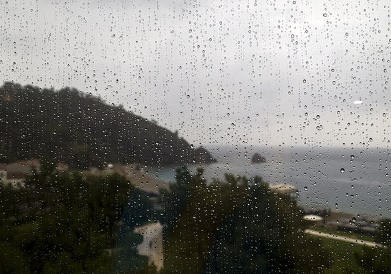 Sala de Alerta da Semarh emite aviso para chuvas de intensidade moderada