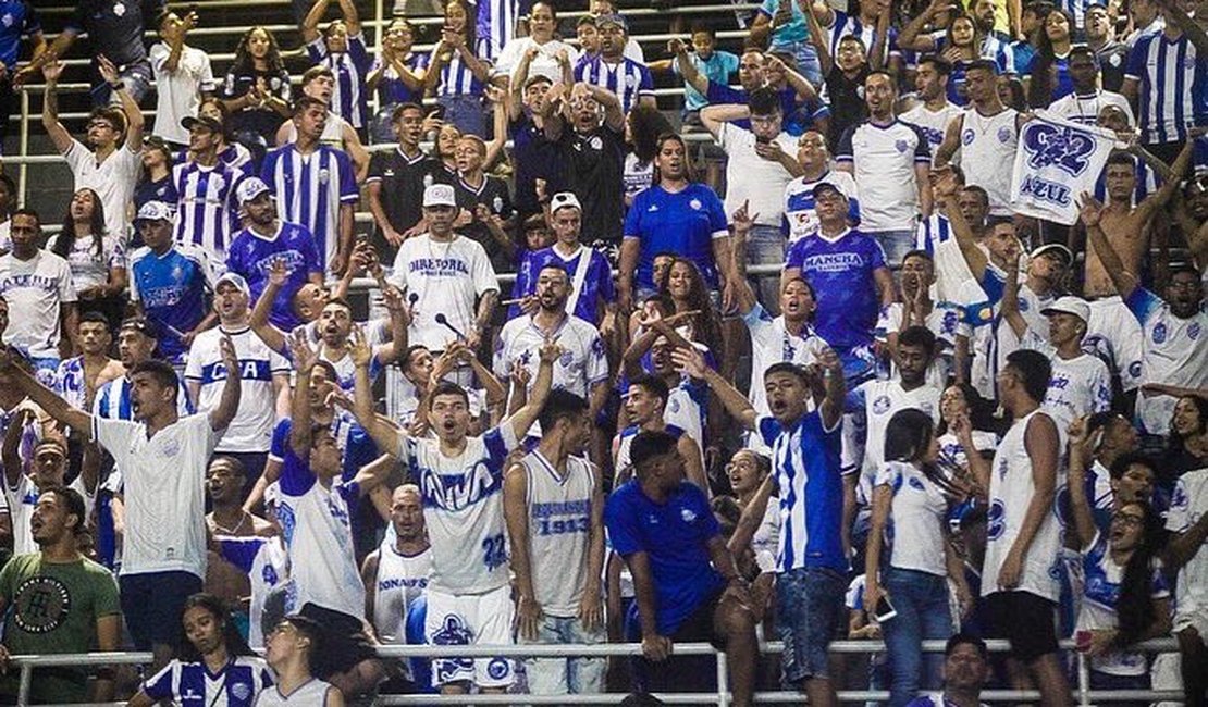 E aí torcedor, prefere elogiar o CSA do 1° tempo ou criticar o do 2°?