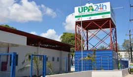 Homem é preso em UPA de Maceió após discussão e mandado em aberto