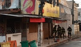 Incêndio destrói bar na Região Metropolitana de Maceió; veja vídeo