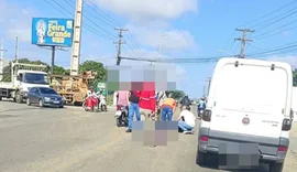 Colisão entre duas motos deixa três mulheres feridas em Arapiraca