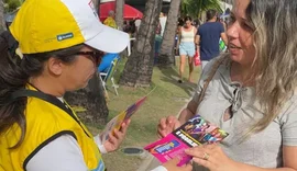 Segurança Pública realiza ação do Celular Seguro na orla de Maceió