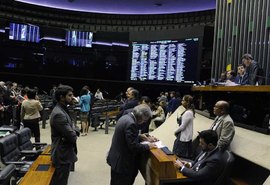 Vice da Câmara defende aumentar salário de congressistas para R$ 39 mil