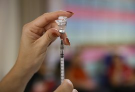 Vacinação reduz quase pela metade infecções por HPV no Brasil