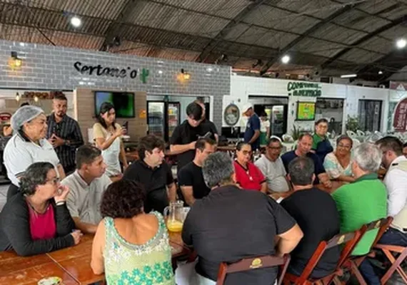 “Como a prefeitura não quis, o Estado vai melhorar o mercado de Jaraguá”