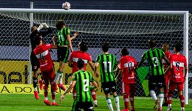 CRB e América-MG empatam em 0 a 0 no Estádio Rei Pelé