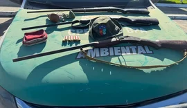 Operação flagra armas, caça ilegal e encontra animais em freezers em AL