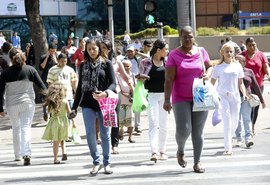 Perda total ou em parte da renda mensal já atingiu 40% dos brasileiros