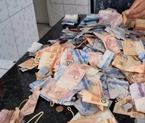 Após roubar padre alagoano, homem é preso distribuindo cerca de R$ 40 mil nas ruas