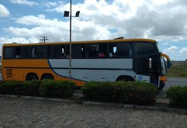 ANTT e PRF apreendem ônibus de transporte clandestino