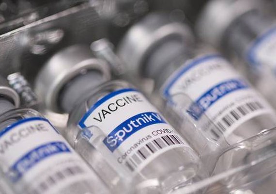 Vacina negociada pelo NE deve ser distribuída nacionalmente