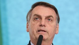 Bolsonaro cita Dilma e não comenta aumento recorde de desmatamento