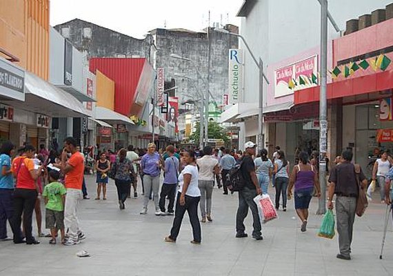 Comercio vai abrir em horário especial neste feriado