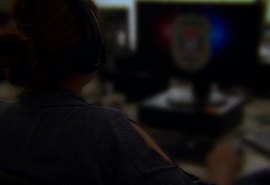 Mulher trans detida com material de abuso infantil tem prisão mantida na audiência de custória