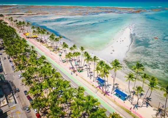 Relatório aponta trechos impróprios para banho em praias do litoral de Alagoas