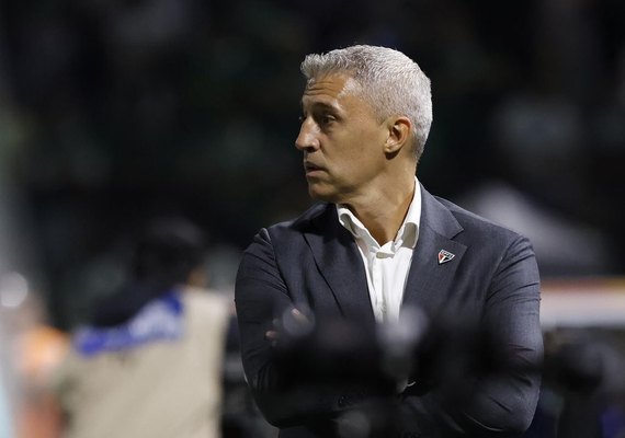 São Paulo confirma saída de Crespo e comissão técnica nesta segunda-feira