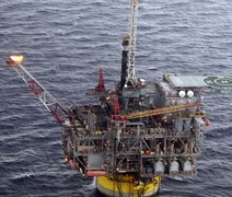 Plataformas de petróleo desativadas podem virar bases para pouso de foguete
