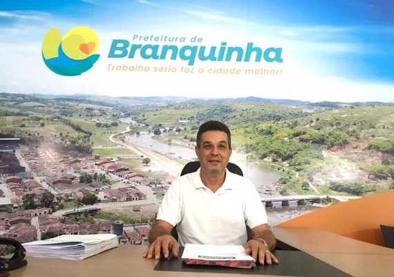 Prefeitura de Branquinha antecipa salário de dezembro