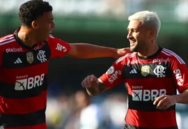 Xô, Europa! Flamengo encaminha renovação de meio-campista