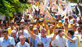 Collor e Biu recebem o apoio de moradores do Norte de Maceió