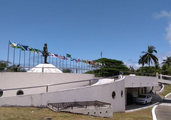 Sem tempo para o tempo: Maceoenses não demonstram interesses em museus do Jaraguá