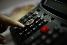 Inflação oficial recua para 3,81% em 12 meses, com alta de 0,7% em fevereiro