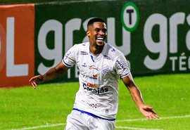 Jogador do CSA, Yuri Castilho, é vítima de racismo após vitória contra o Cruzeiro