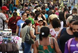 Brasil ultrapassa 213 milhões de habitantes em 2025